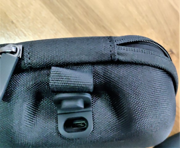 2019-11_XBOX_Elite2-Case-USB